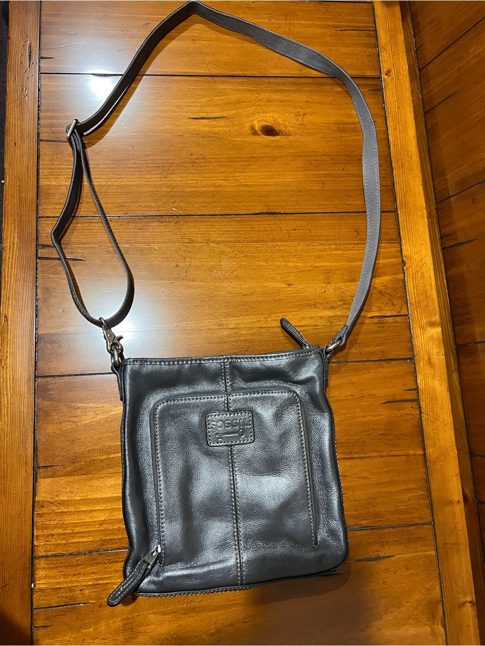 Leather Crossbody Bag in Black - Fossil